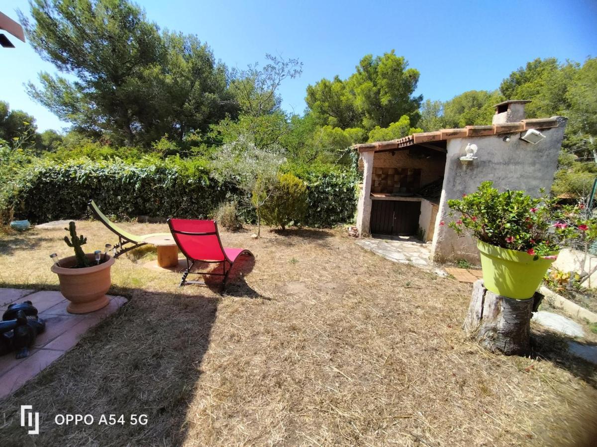Maisonnette Kalis Calme Avec Climatisation Parking Jardin Cadre Campagne Plages A Pieds Bandol Dış mekan fotoğraf
