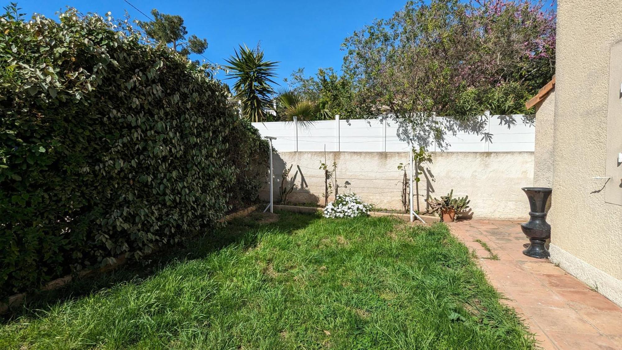 Maisonnette Kalis Calme Avec Climatisation Parking Jardin Cadre Campagne Plages A Pieds Bandol Dış mekan fotoğraf