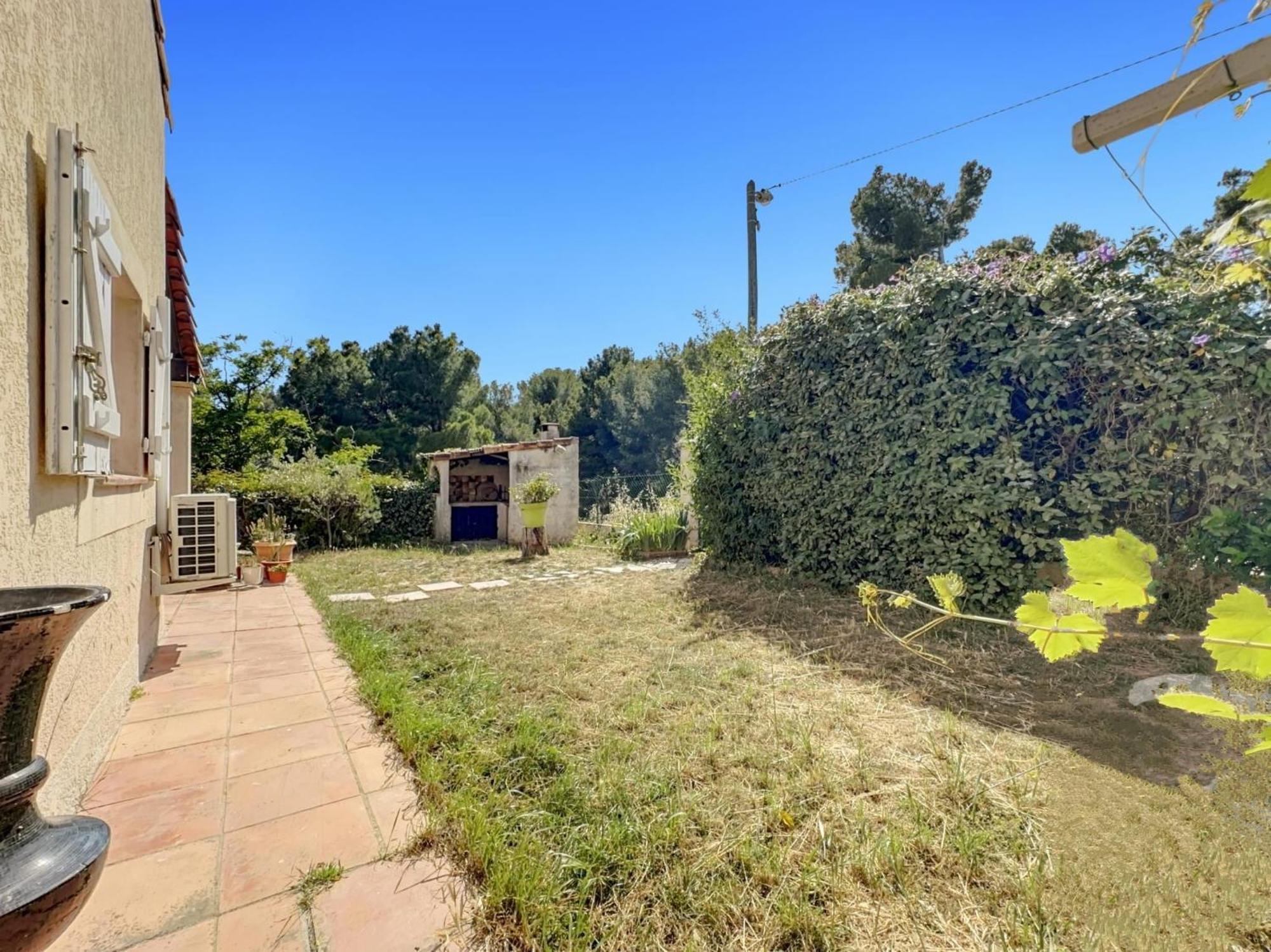 Maisonnette Kalis Calme Avec Climatisation Parking Jardin Cadre Campagne Plages A Pieds Bandol Dış mekan fotoğraf
